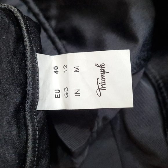 Triumph Tummy tucker - Picture 3 of 4